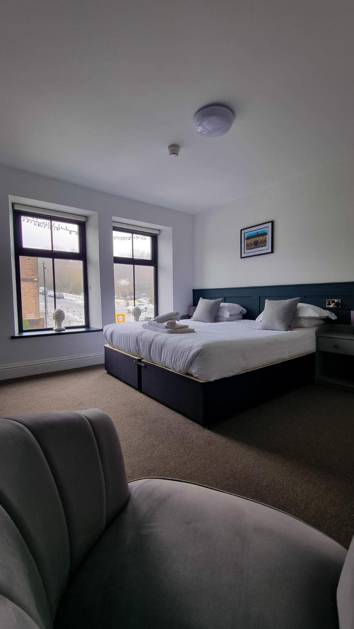 The Friendship Hotel Stocksbridge  Eksteriør billede