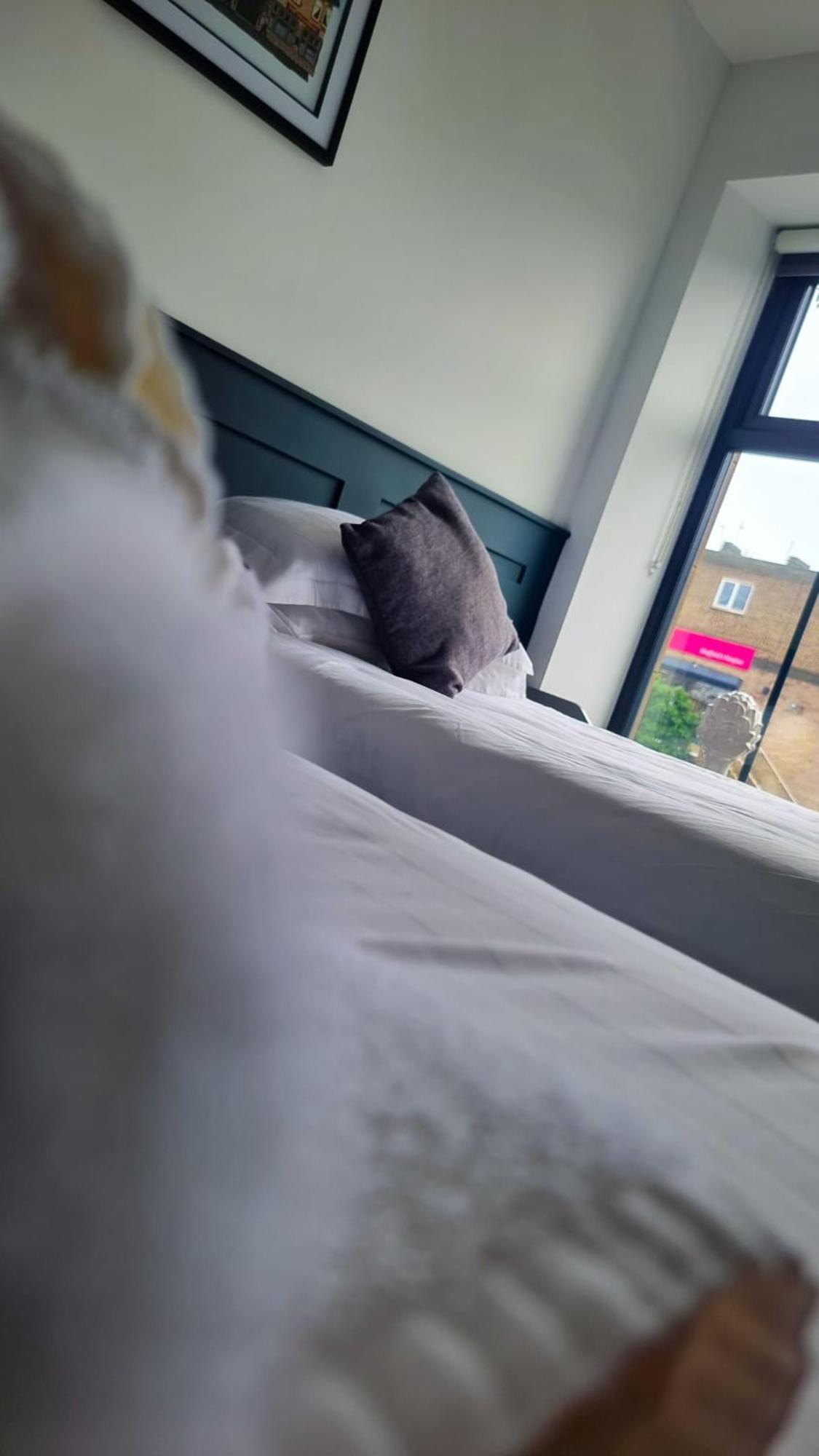 The Friendship Hotel Stocksbridge  Eksteriør billede