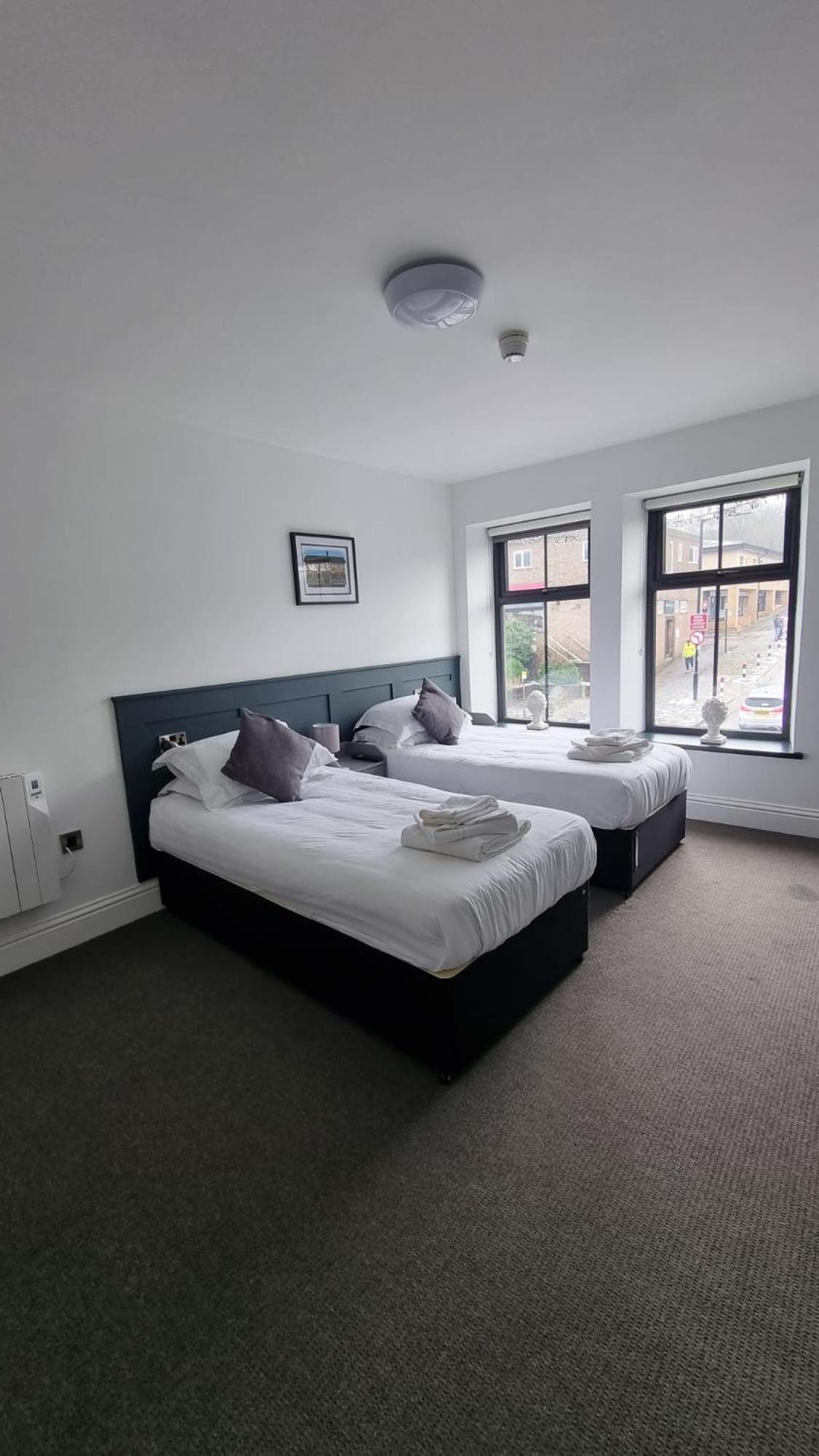 The Friendship Hotel Stocksbridge  Eksteriør billede